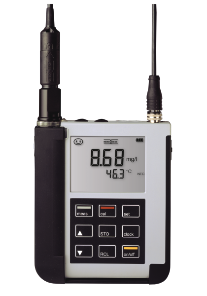 Portavo 904 zur Messung mit Memosens-Sauerstoffsensoren, inkl. USB-Verbindungskabel.