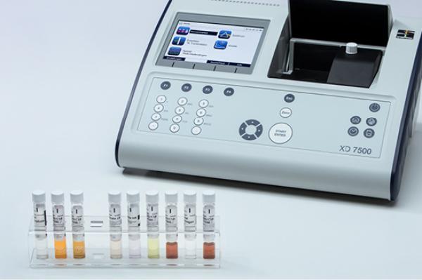 Uv-Vis SpektralPhotometer XD7500